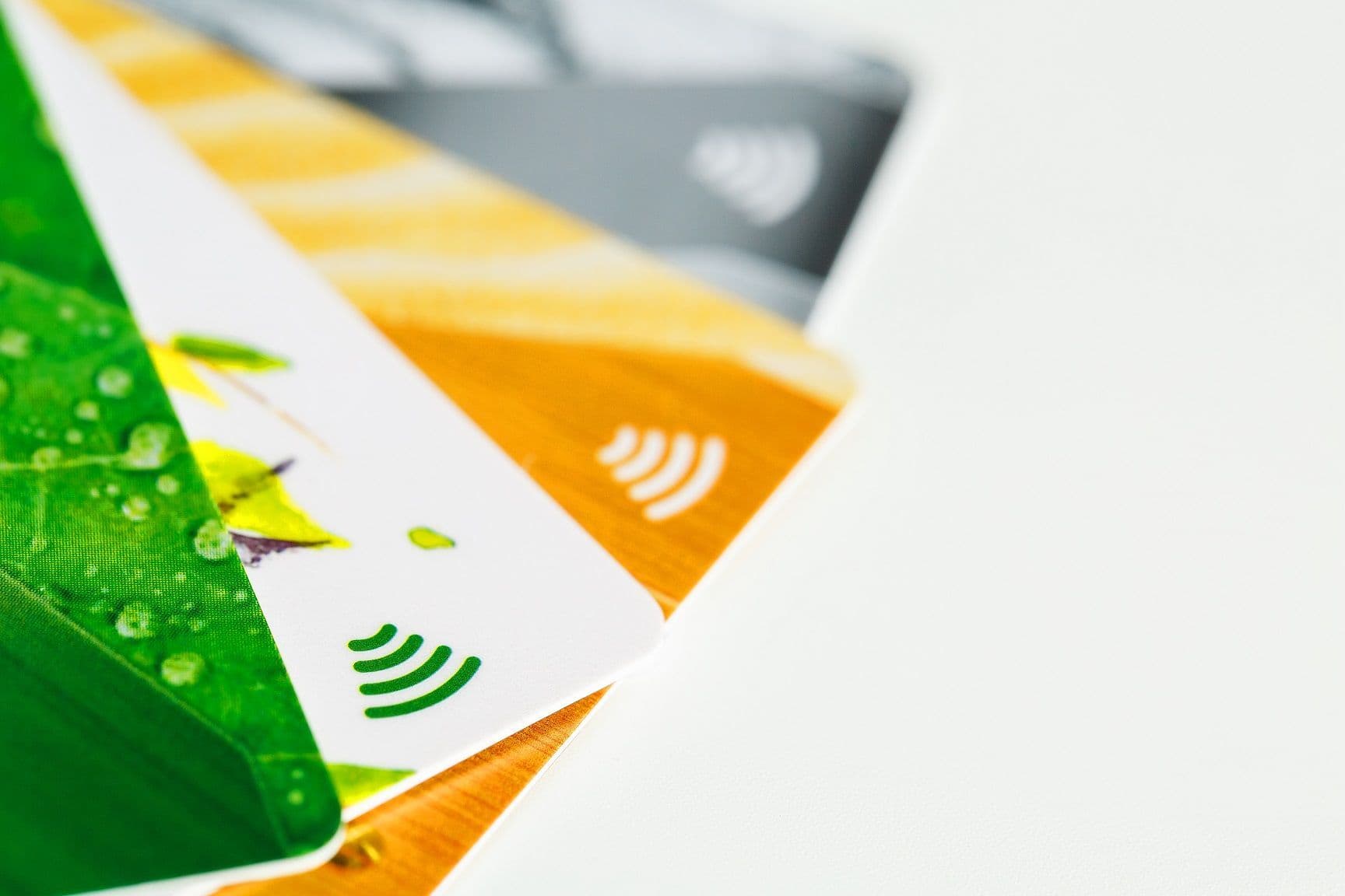 Destaque a sua empresa com um cartão de visitas digital sustentável
